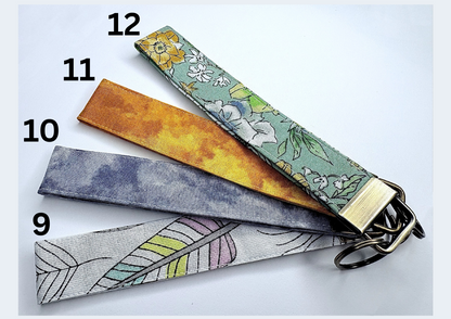 Keychain Wristlet | 100% Cotton | Fashion Accessories | Handmade Item | Gift Ideas | Colourful Pattern Selection | Fabric Key Fobs