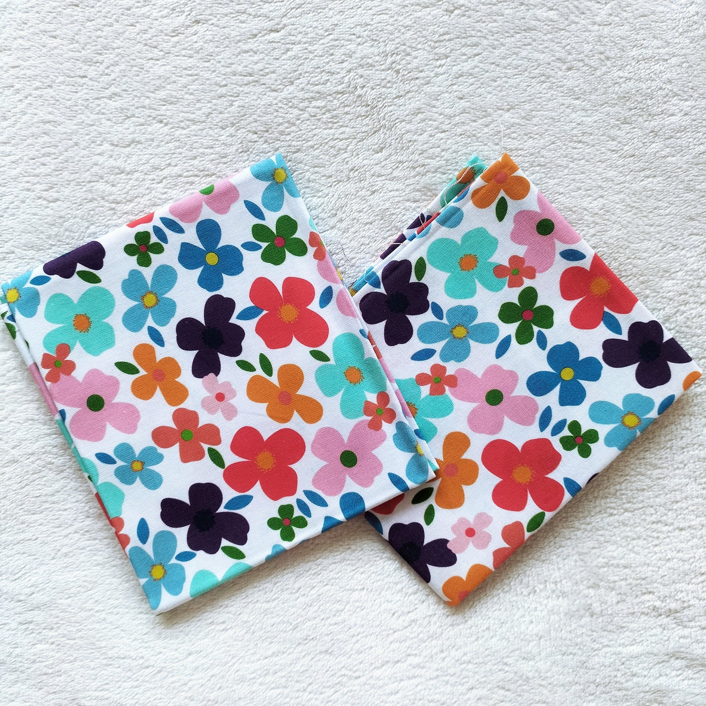 Retro Bright Floral Fat Quarter – 100% Cotton (50 x 50 cm)