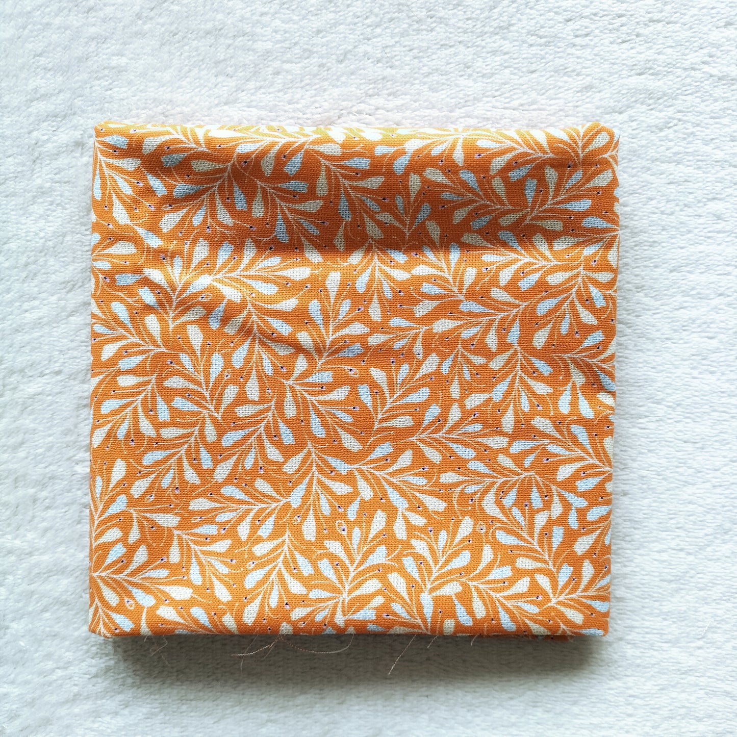 Burnt Orange Leaf Print Fat Quarter – 100% Cotton (50 x 50 cm)