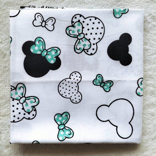 Polka Dot Mouse Ears Fat Quarter – Cute Green Bows on White Background (50 x 50 cm)