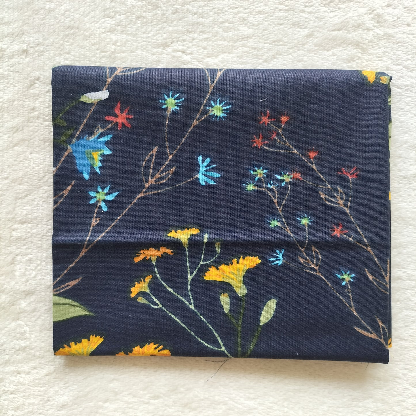 Navy Floral Wildflower Fat Quarter – 100% Cotton (50 x 50 cm)